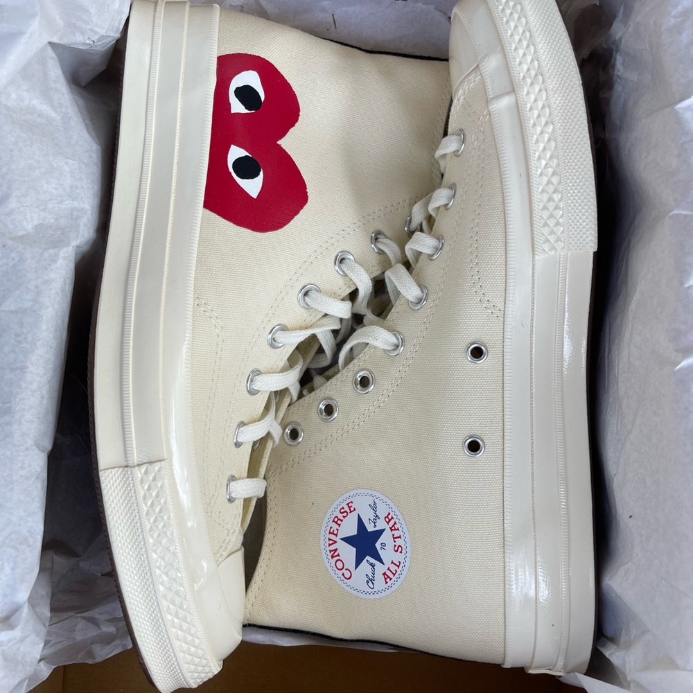Converse play